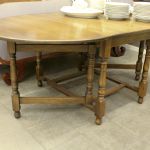 879 4255 GATE-LEG TABLE